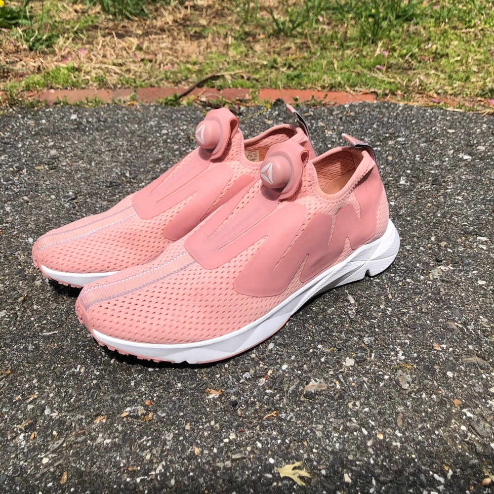 Never worn Pink Reebok sneakers